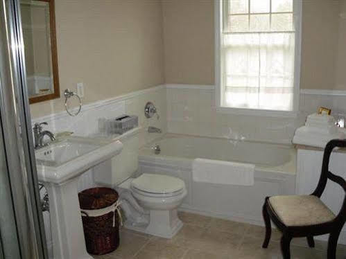 Shearwater Inn East Quogue Extérieur photo
